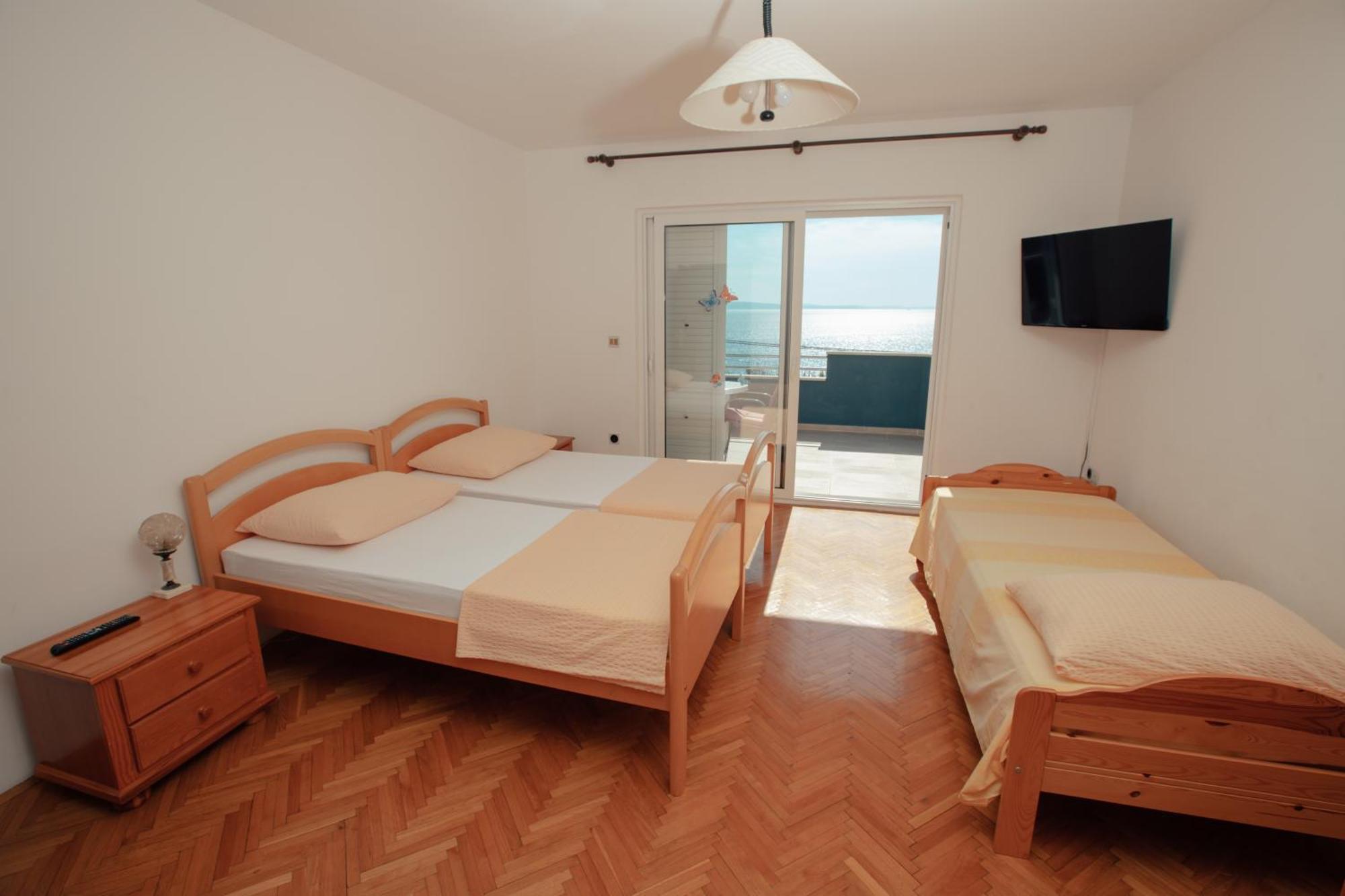 Apartmani Miljak Omiš Zewnętrze zdjęcie
