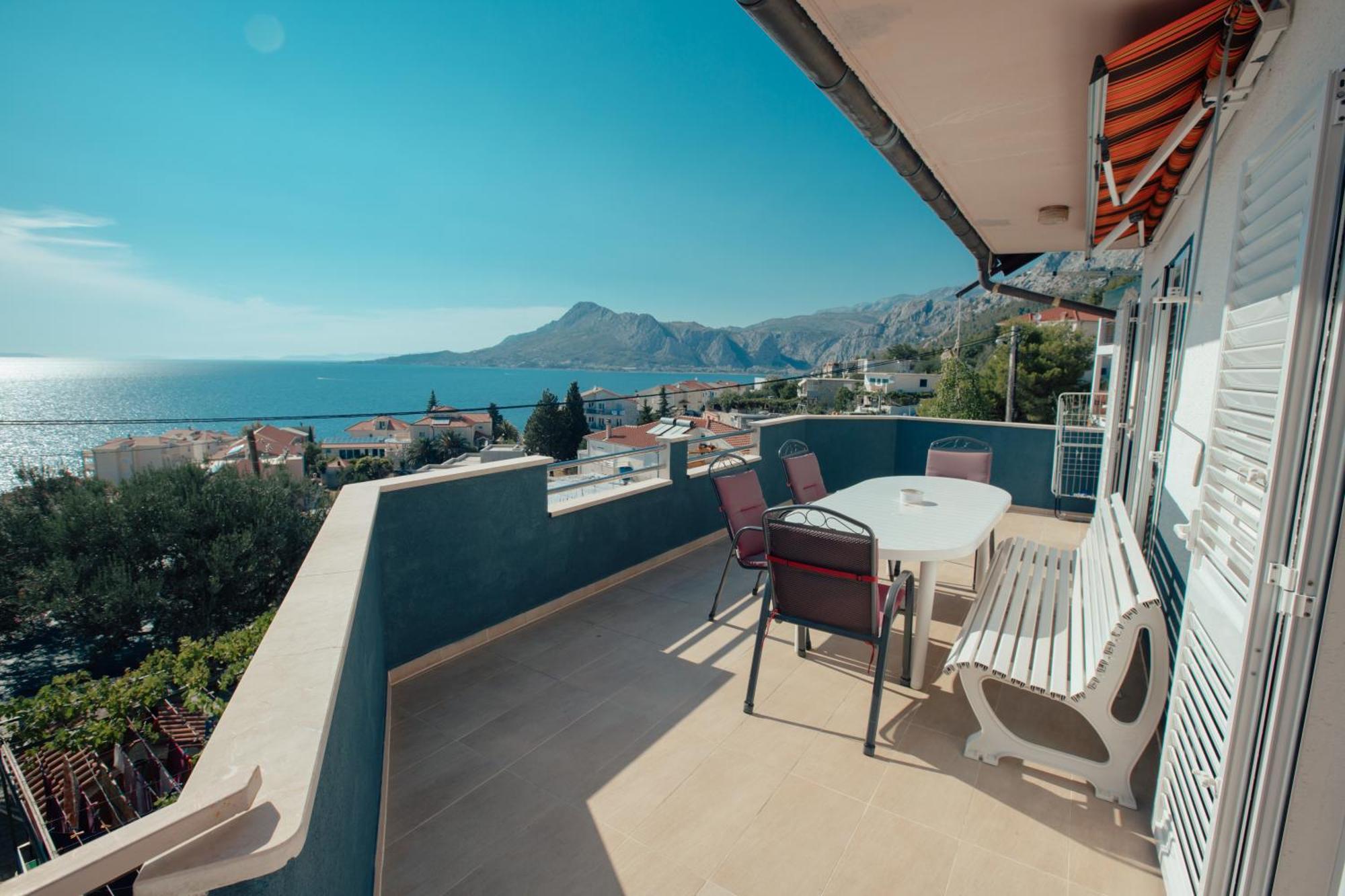 Apartmani Miljak Omiš Zewnętrze zdjęcie