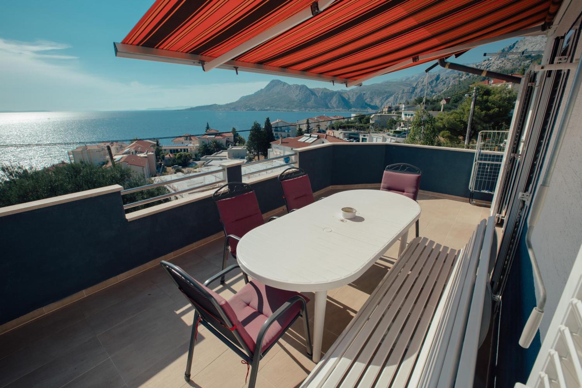 Apartmani Miljak Omiš Zewnętrze zdjęcie