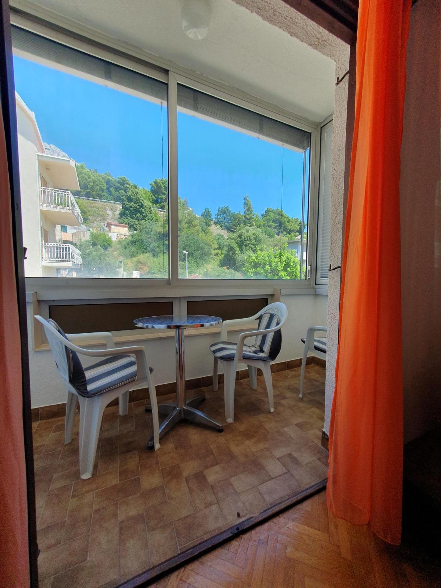 Apartmani Miljak Omiš Zewnętrze zdjęcie
