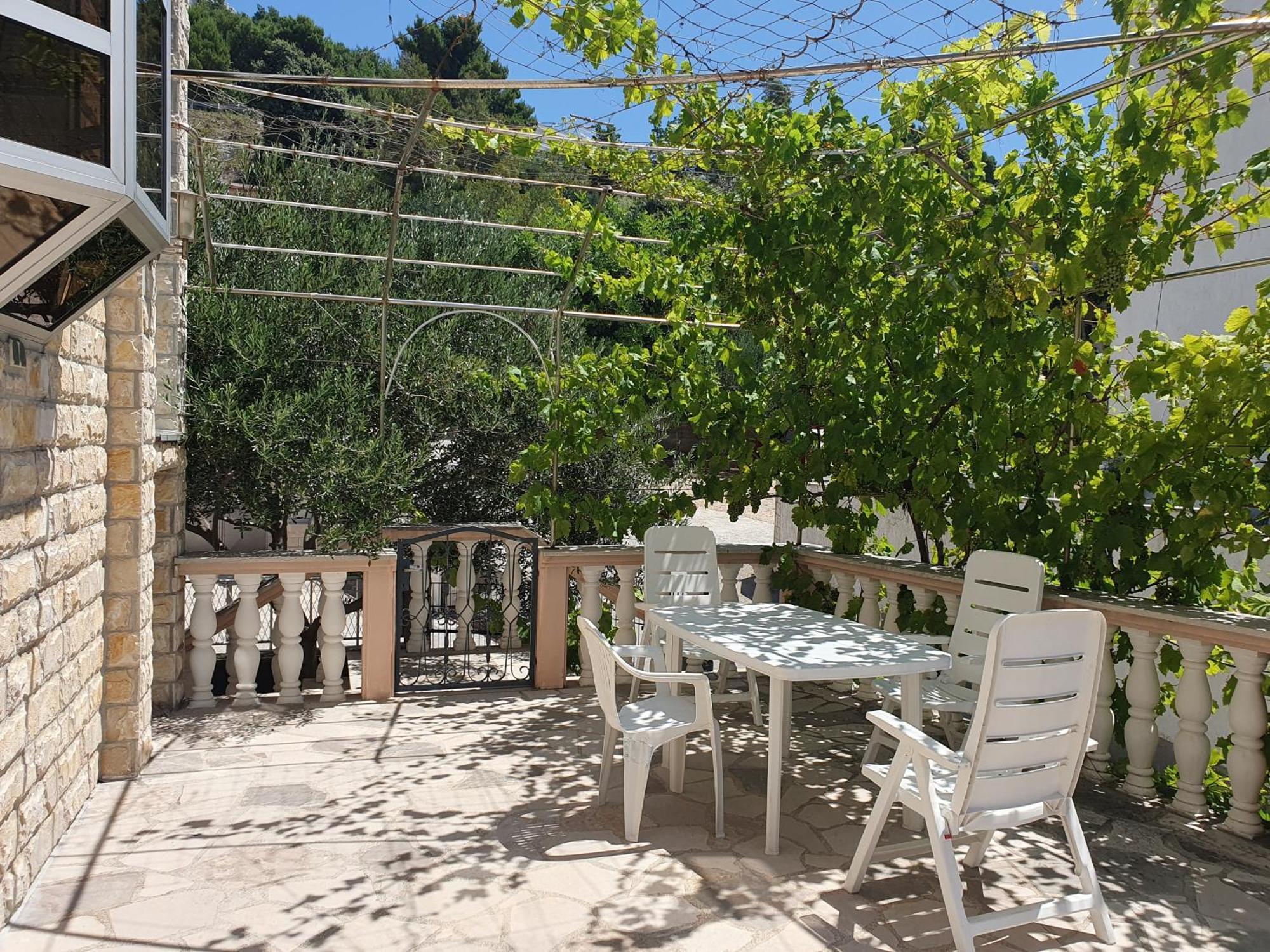 Apartmani Miljak Omiš Zewnętrze zdjęcie